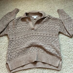 Knitted long sleeve sweater!